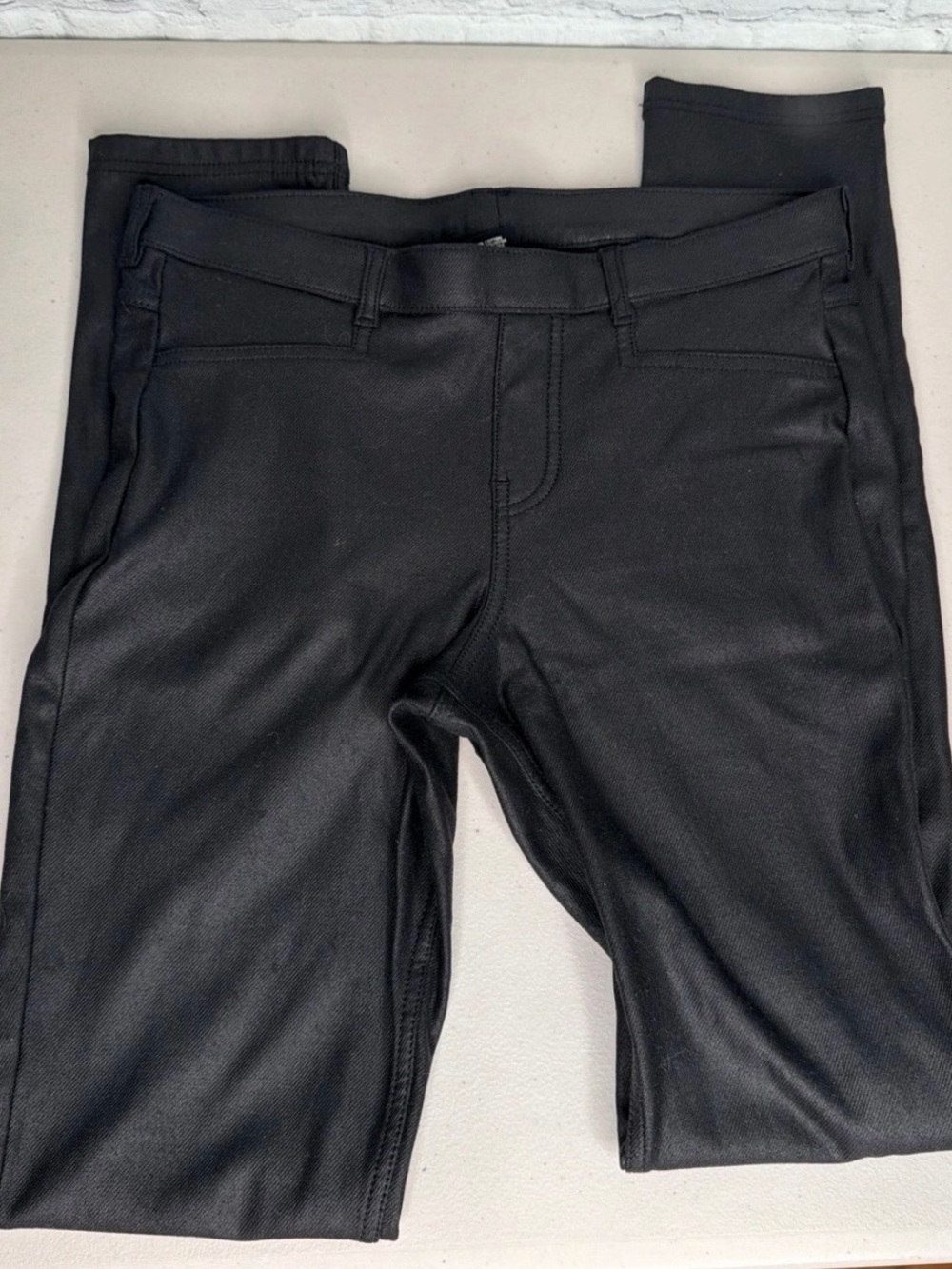 HUE Women’s Black Stretch Legging Pants – Size Medium